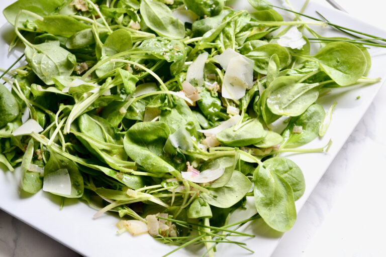 spinach salad with shallot dressing