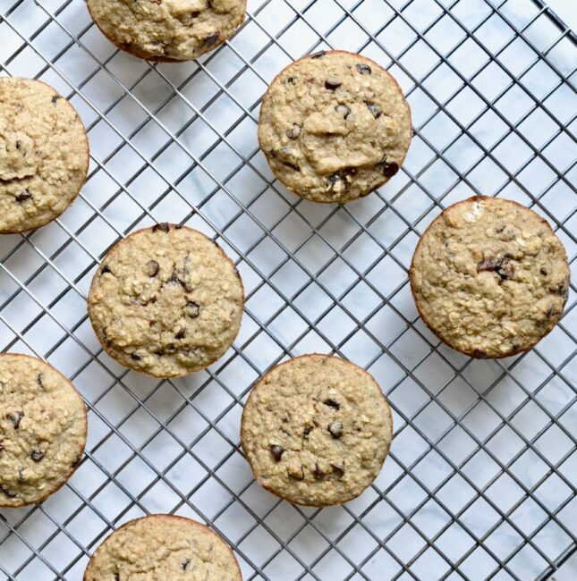 banana oat blender muffin