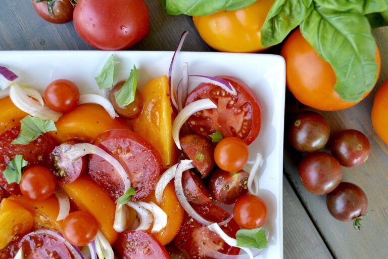 heirloom tomato and red onion salad