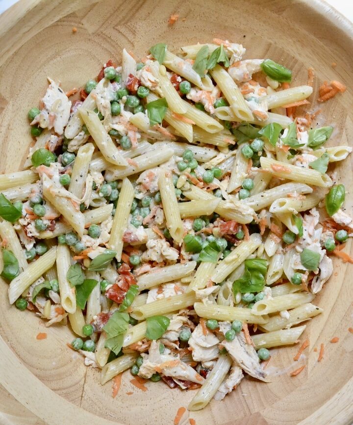 Creamy Chicken and Peas Pasta Salad